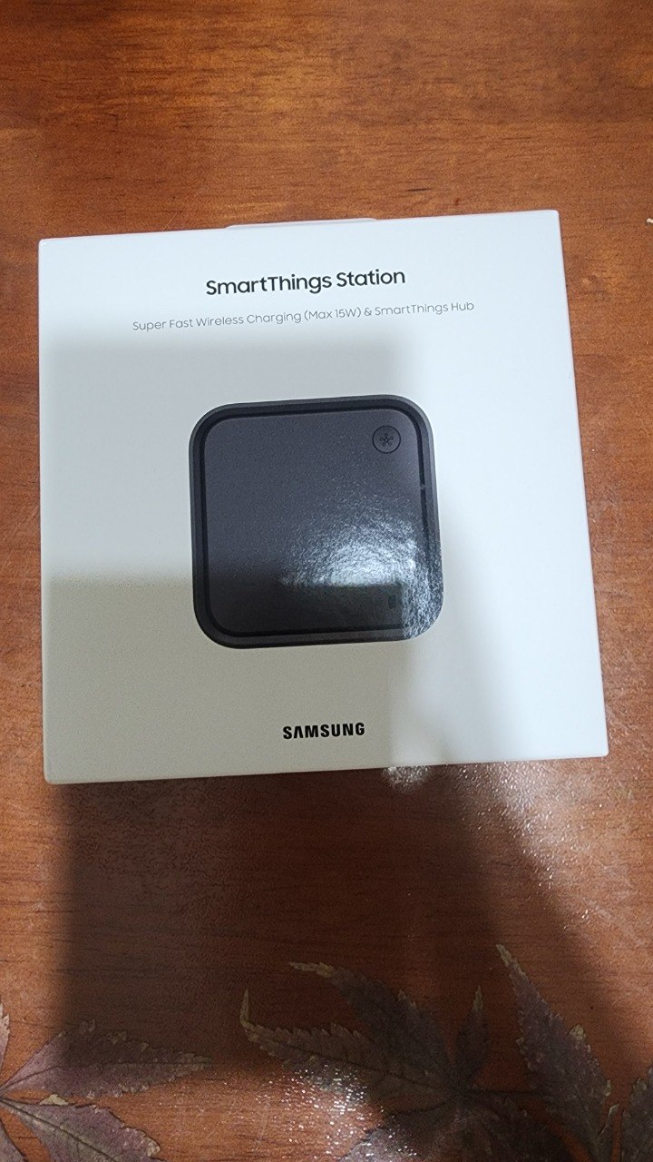 SmartThings Station 包装盒实物